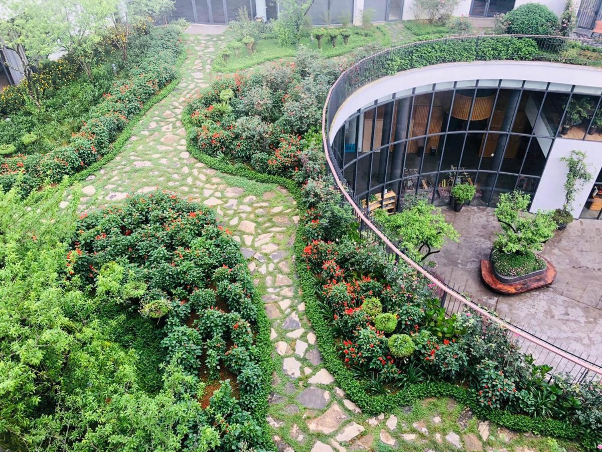 เปาส์ ซาปา เลเชเชอร์ โฮเต็ล Hotel ภายนอก รูปภาพ The rooftop garden