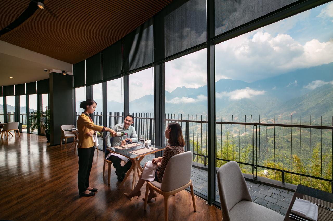 เปาส์ ซาปา เลเชเชอร์ โฮเต็ล Hotel ภายนอก รูปภาพ The 360° Sky Lounge