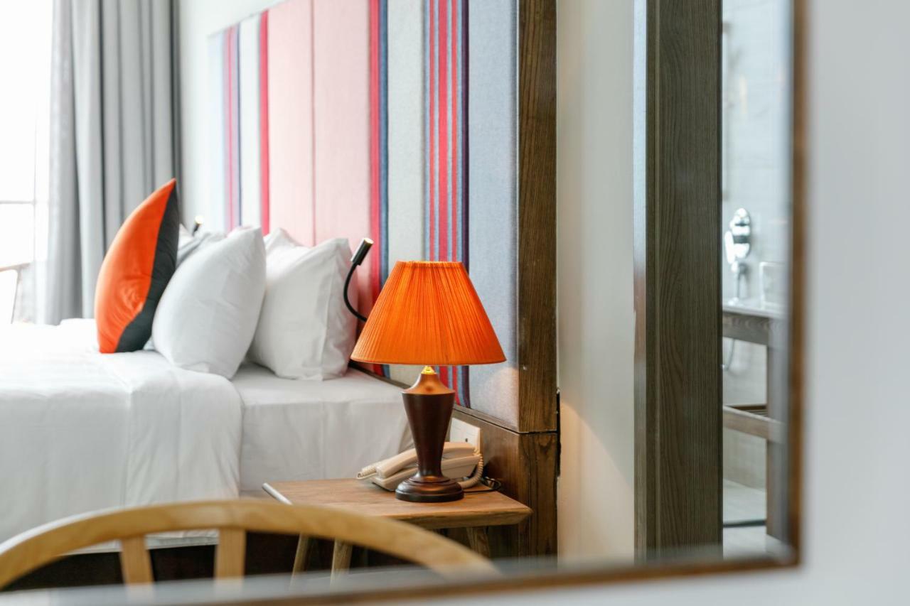 เปาส์ ซาปา เลเชเชอร์ โฮเต็ล Hotel ภายนอก รูปภาพ A lampshade