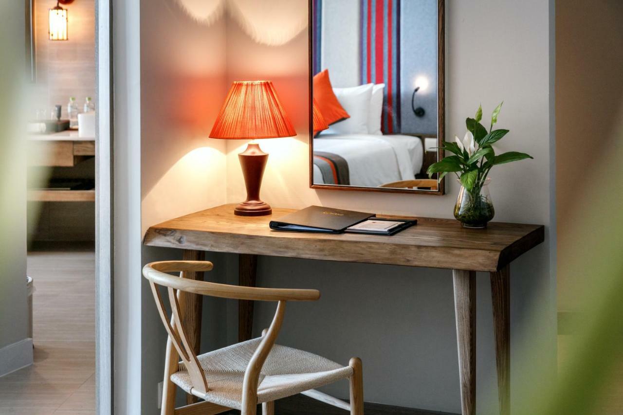 เปาส์ ซาปา เลเชเชอร์ โฮเต็ล Hotel ภายนอก รูปภาพ A Ch20 chair