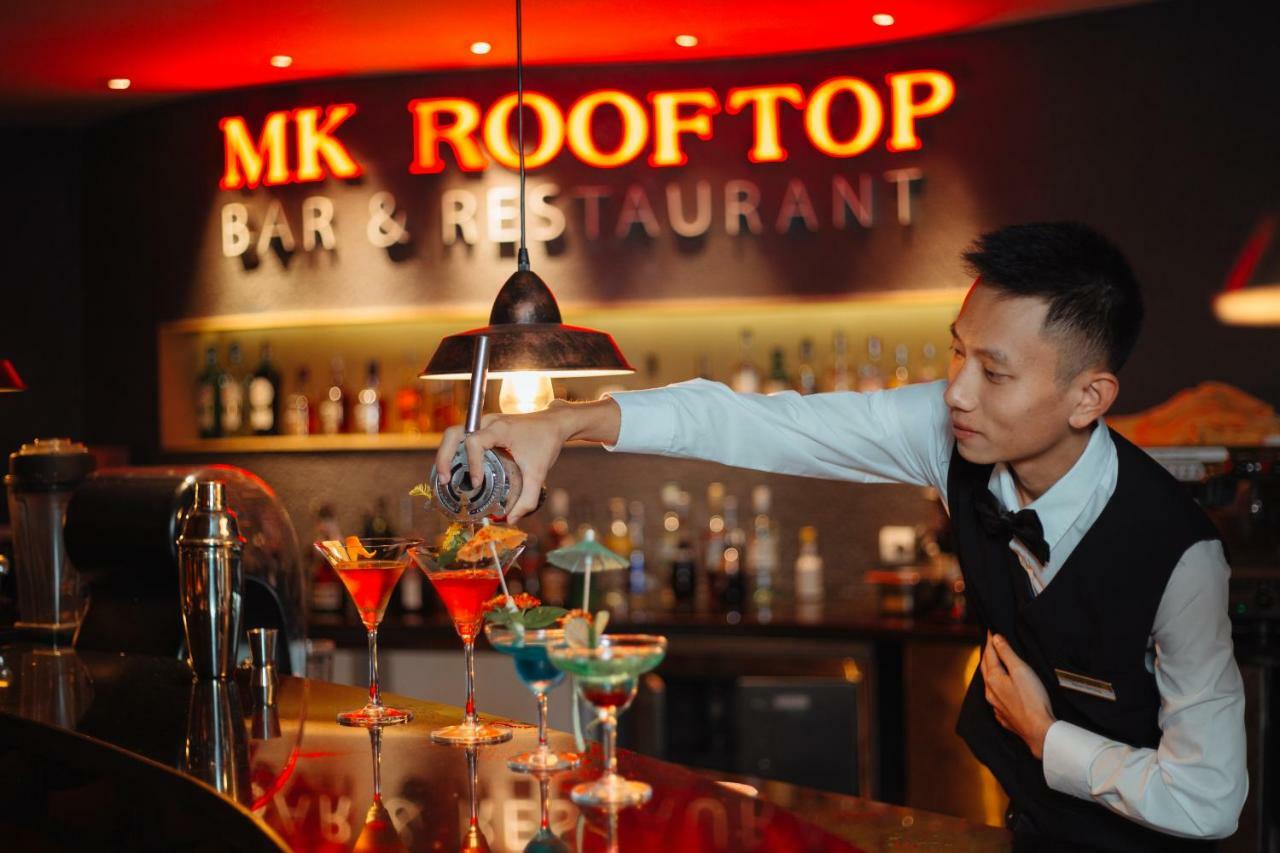 เปาส์ ซาปา เลเชเชอร์ โฮเต็ล Hotel ภายนอก รูปภาพ MK Rooftop Bar & Restaurant